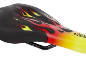 Sattel 6 1/2 Ergowave Flames